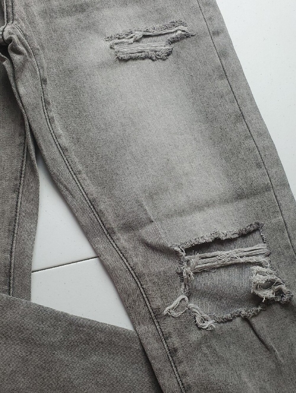 Distressed Ripped Jeans - Picture 8 of 10